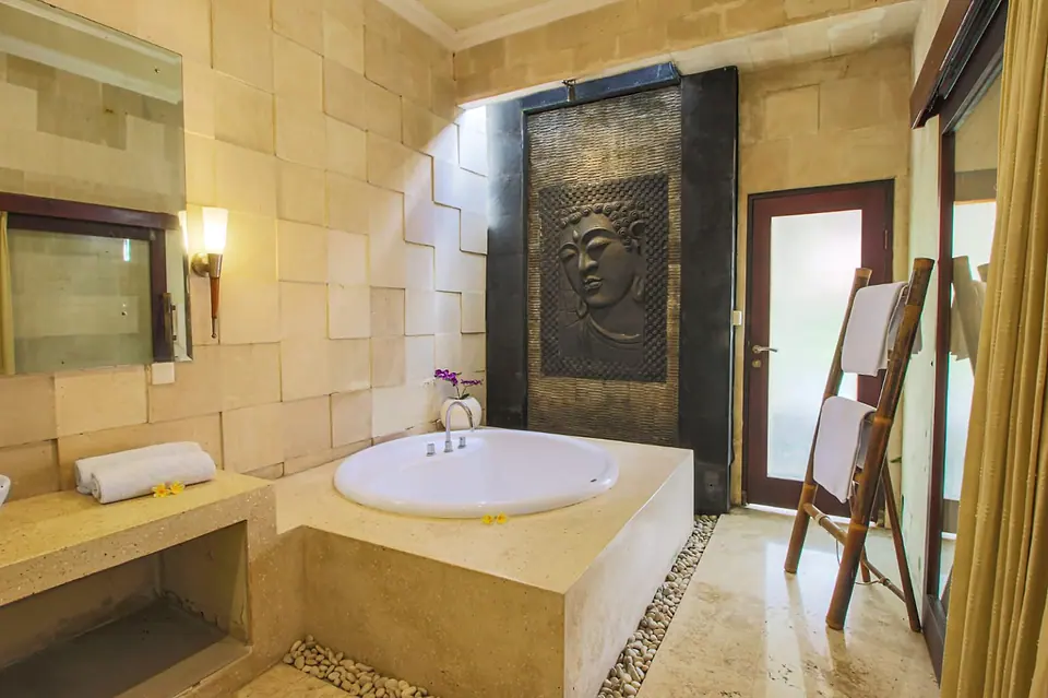 Frangipani Suite — photo 3 of 10